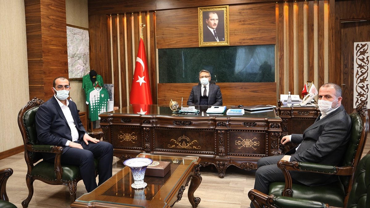 Bingöl Valisi Ekinci, AA Diyarbakır Bölge Müdürü Gültekin’i kabul etti