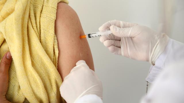 Kanser hastaları korona aşısı yaptırabilir