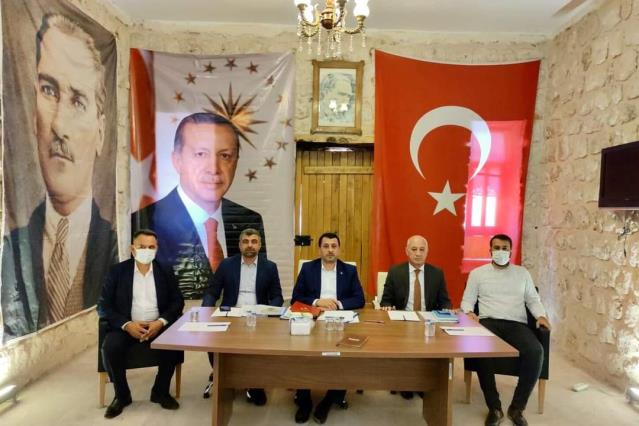 AK Parti MKYK üyesi Alaattin Parlak Mardin’de temaslarda bulundu