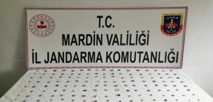 Mardin’de tarihi eser niteliğinde 140 sikke ve 15 yüzük ele geçirildi
