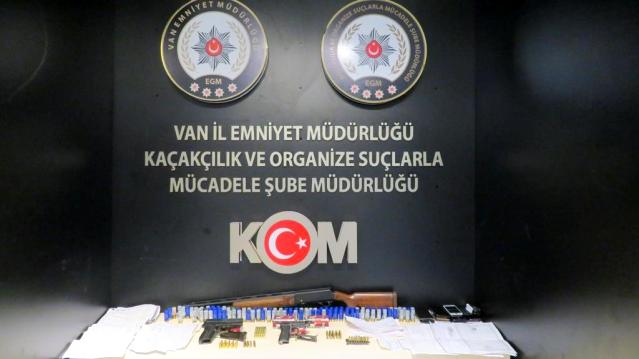 Van’da gümrük kaçakçılığı operasyonu