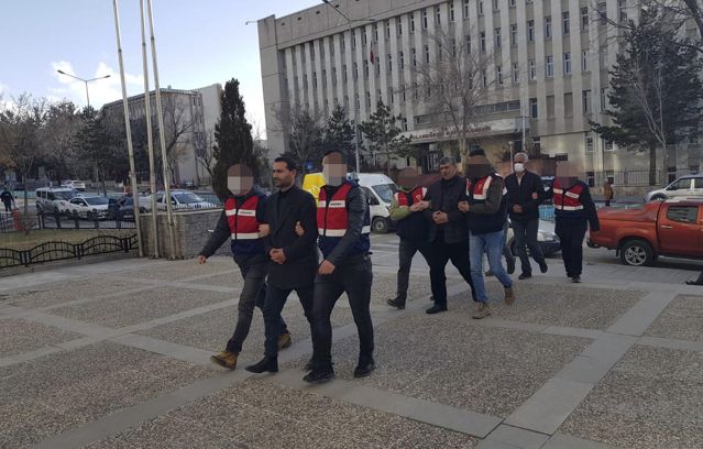 Erzurum’da PKK/KCK propagandası yaptıkları iddiasıyla 15 zanlı yakalandı