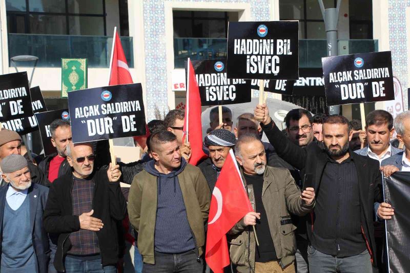 İsveç’te Kur’an-ı Kerim’in yakılması Şırnak’ta protesto edildi