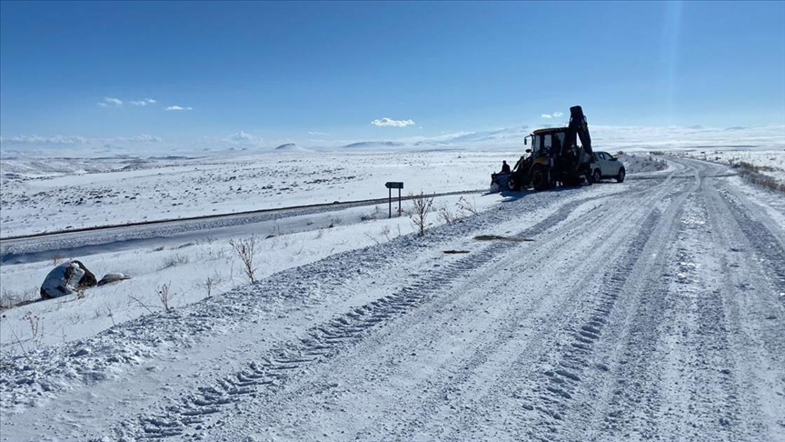 Doğu Anadolu’da kar ve soğuk hava etkisini sürdürdü