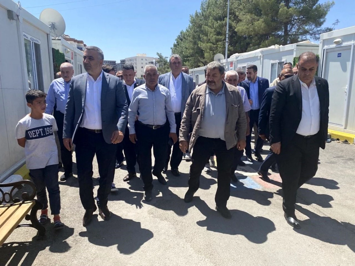 MHP Heyeti Adıyaman’da Deprem Bölgesini İnceledi