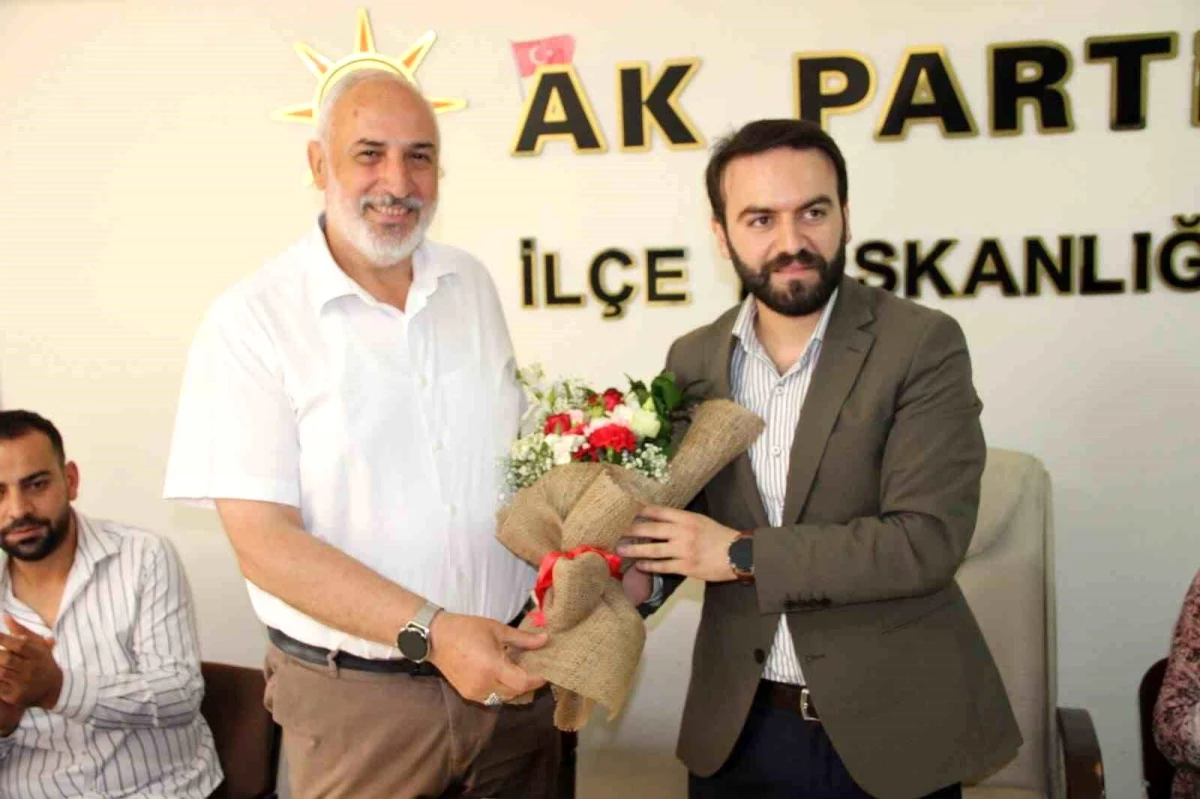 AK Parti Oltu İlçe Başkanlığı’na Emin Mükremin Uzun Atandı