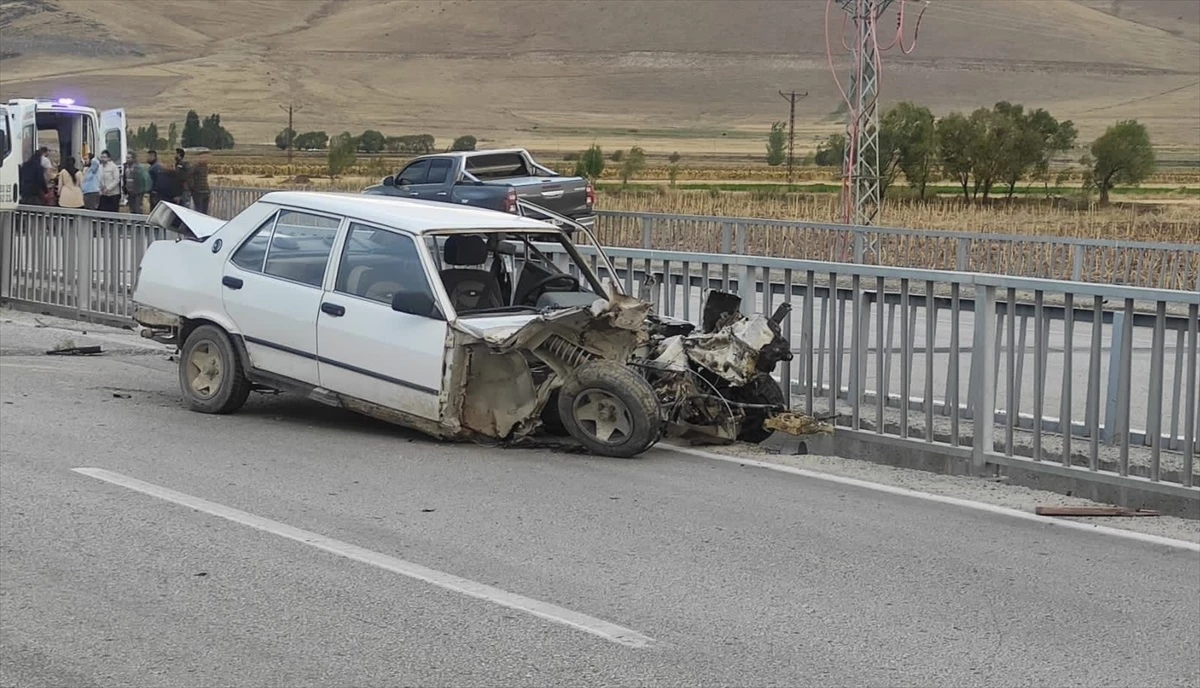 Erzurum’da Otomobil Köprüden Düştü, Sürücü Ağır Yaralandı