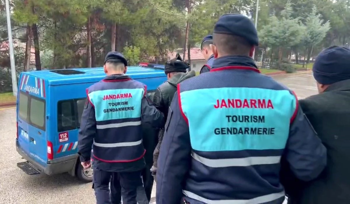 Gaziantep’te tütün kaçakçılığı operasyonunda 6 şüpheli gözaltına alındı