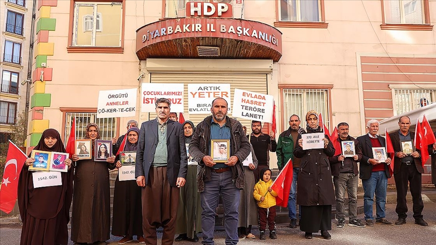 Diyarbakır anneleri HDP il binası önünde evlat nöbetine devam ediyor