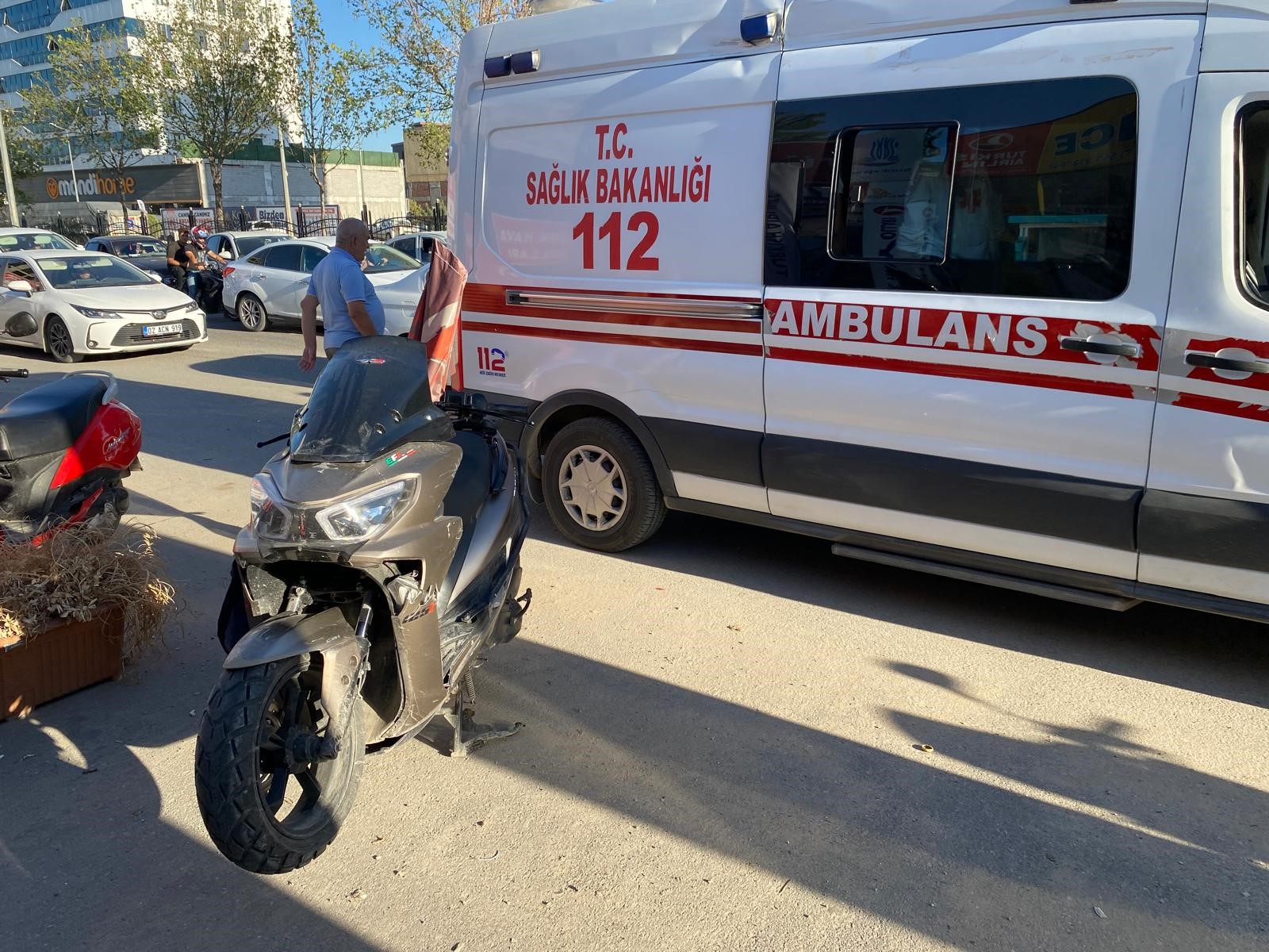 Adıyaman’da Trafik Işığında Kapı Açılması Kazaya Neden Oldu