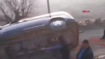 Diyarbakır’da Hafif Ticari Araç Şarampole Yuvarlandı