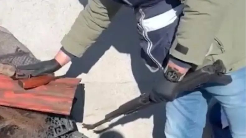 Kars’ta Silah Satıcısına Operasyon