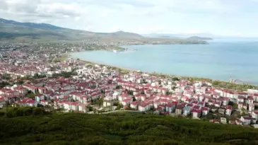 Tatvan’da çevre yolu ikmal ihalesi tamamlandı