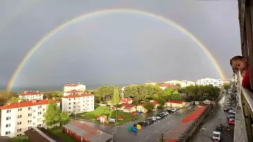 Tatvan’da Yağmur Sonrası Gökkuşağı Şöleni