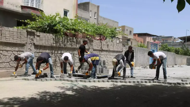 Batman’da 145 bin 500 metrekare kilitli parke taşı döşendi