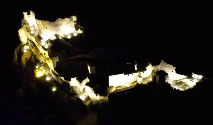 Eski Kahta Kalesi’nde Gece Şöleni