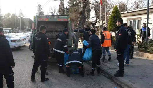 Şanlıurfa’da denetimlerde ele geçirilen 5 ton bozuk ürün imha edildi